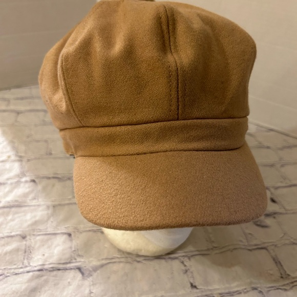 CAMEL COLOR ELASTIC BACK WOMEN’S CAP FULLY LINED NEUTRAL - Picture 4 of 9